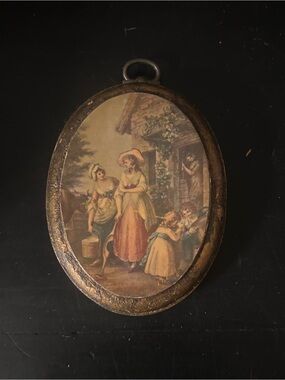Vintage Oval Painted Wall Plaque in Multicolor